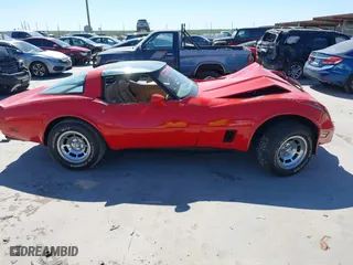 1981 Chevrolet Corvette with VIN 1G1AY8768B5105437, listed as a IAAI auction lot 41842131 with 41,275 mi miles. Bid and sale history available at carsss.com. Image 13.