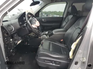 2013 Honda Pilot Touring z VIN 5FNYF4H99DB083396, wystawiony jako Copart lot #58728975 z przebiegiem Nie podano mil oraz Czysty tytuł • Clean title. Historia ofert i sprzedaży dostępna na DreamBid. Obrazek 7.