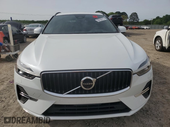 2022 Volvo XC60 Momentum z VIN YV4L12DK1N1046064, wystawiony jako Copart lot #53735775 z przebiegiem 47 449 mil mil oraz Szkoda całkowita • Salvage title. Historia ofert i sprzedaży dostępna na DreamBid. Obrazek 5.