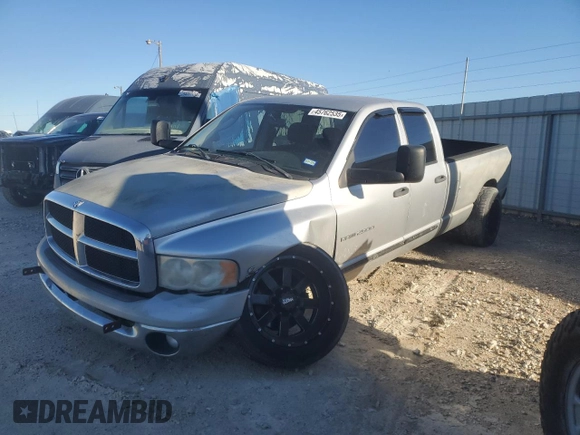 2005 Dodge 2500 ST z VIN 3D7KR28C35G790007, wystawiony jako Copart lot #45762535 z przebiegiem 223 158 mil mil oraz Szkoda całkowita • Salvage title. Historia ofert i sprzedaży dostępna na DreamBid. Obrazek 1.
