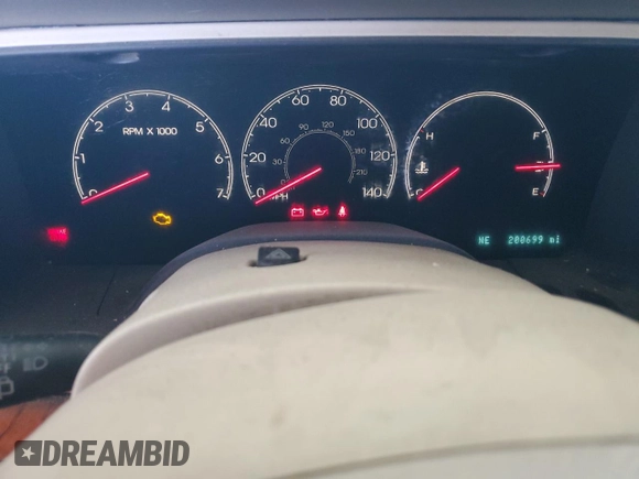 2004 Lincoln Navigator Luxury with VIN 5LMFU28R34LJ41588, listed as a Copart auction lot 59228125 with 200,699 mi miles and Clean title. Bid and sale history available at DreamBid. Image 9.