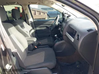 2014 Jeep Compass Sport with VIN 1C4NJCBB5ED730151, listed as a IAAI auction lot 41389291 with 176,659 mi miles. Bid and sale history available at carsss.com. Image 5.