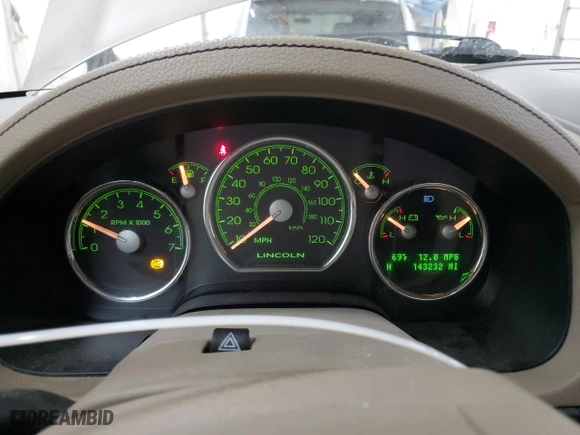 2006 Lincoln Mark LT with VIN 5LTPW18516FJ03241, listed as a Copart auction lot 87210324 with 143,232 mi miles and Salvage Title. Bid and sale history available at carsss.com. Image 9.