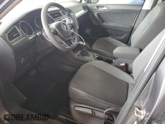 2020 Volkswagen Tiguan S with VIN 3VV1B7AX7LM044583, listed as a Copart auction lot 60093015 with 113,743 mi miles and Clean title. Bid and sale history available at DreamBid. Image 7.