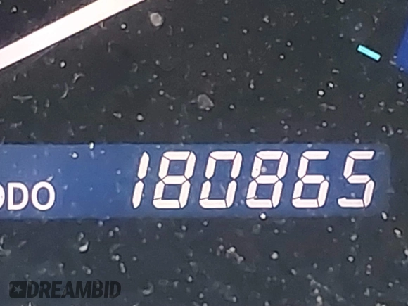 2008 Toyota Sienna CE with VIN 5TDZK23C88S174779, listed as a IAAI auction lot 40888229 with 180,865 mi miles. Bid and sale history available at carsss.com. Image 15.