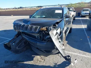 2019 Jeep Cherokee Trailhawk with VIN 1C4PJMBX1KD441175, listed as a IAAI auction lot 42506246 with 47,760 mi miles and . Bid and sale history available at DreamBid. Image 17.