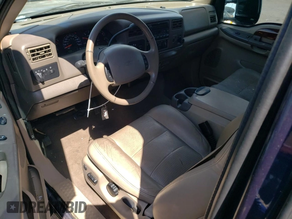 2002 Ford Super Duty F-250 XL with VIN 1FTNX21S92EC88121, listed as a Copart auction lot 68001114 with 145,635 mi miles and Clean Title. Bid and sale history available at carsss.com. Image 8.