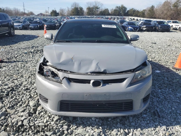 2012 Scion tC z VIN JTKJF5C78C3040542, wystawiony jako Copart lot #43595925 z przebiegiem 160 106 mil mil oraz Szkoda całkowita • Salvage title. Historia ofert i sprzedaży dostępna na DreamBid. Obrazek 5.