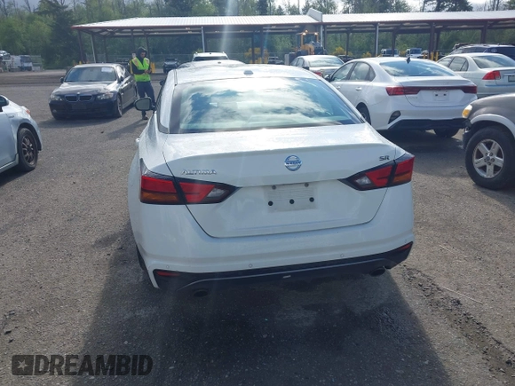 2022 Nissan Altima SR z VIN 1N4BL4CVXNN314267, wystawiony jako IAAI lot #42311934 z przebiegiem 56 536 mil mil oraz . Historia ofert i sprzedaży dostępna na DreamBid. Obrazek 16.