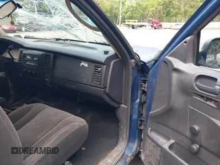 2002 Dodge Dakota с VIN 1B7GG12X62S641705, выставлен на аукционе IAAI как лот 42435567 с пробегом 176 930 миль миль и . История ставок и продаж доступна на DreamBid. Изображение 5.