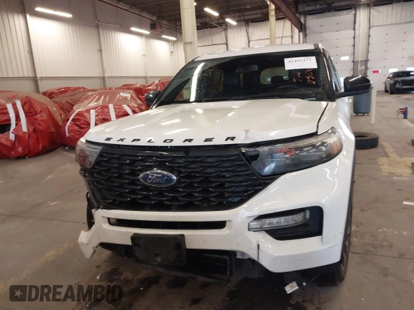 2022 Ford Explorer ST-Line with VIN 1FMSK8KHXNGB57162, listed as a IAAI auction lot 41491271 with 57,712 mi miles. Bid and sale history available at carsss.com. Image 13.
