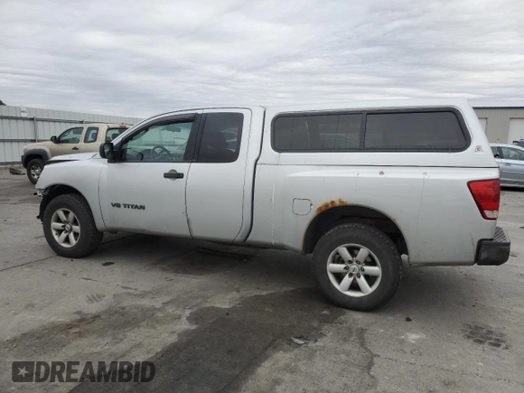 2011 Nissan Titan S z VIN 1N6AA0CJ7BN322207, wystawiony jako Copart lot #77558164 z przebiegiem 177 105 mil mil oraz Szkoda całkowita • Salvage title. Historia ofert i sprzedaży dostępna na DreamBid. Obrazek 2.