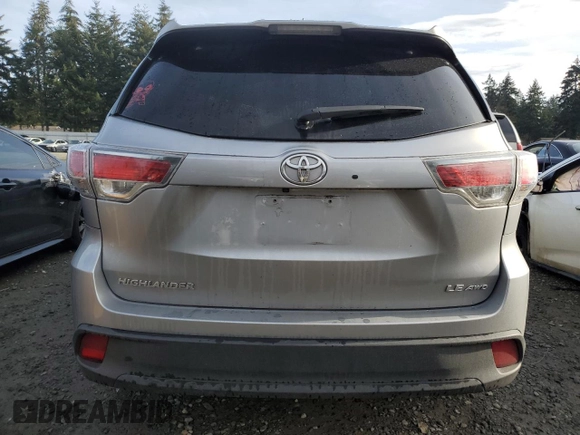 2015 Toyota Highlander LE z VIN 5TDBKRFH7FS140122, wystawiony jako Copart lot #83716114 z przebiegiem 97 877 mil mil oraz Szkoda całkowita • Salvage title. Historia ofert i sprzedaży dostępna na DreamBid. Obrazek 6.
