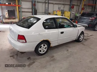 2000 Hyundai Accent с VIN KMHCG35G4YU024317, выставлен на аукционе IAAI как лот 41848880 с пробегом Не указан миль и . История ставок и продаж доступна на DreamBid. Изображение 4.