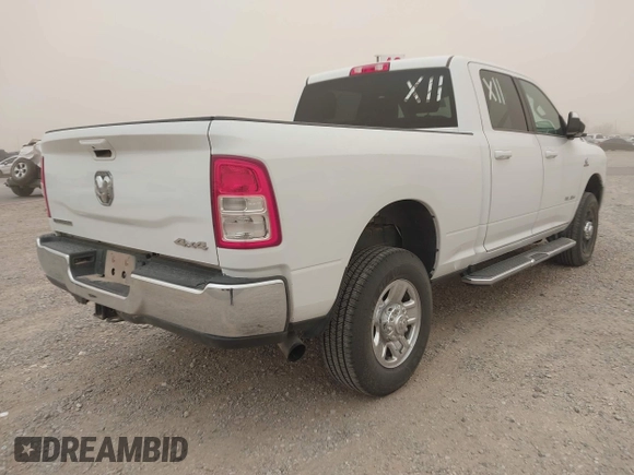 2022 Ram 2500 Big Horn with VIN 3C6UR5DL1NG235817, listed as a IAAI auction lot 41816835 with 44,895 mi miles. Bid and sale history available at carsss.com. Image 4.