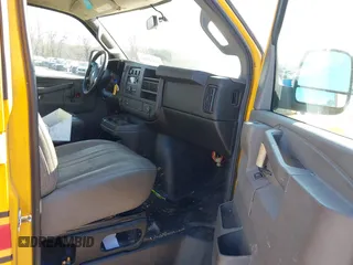 2016 Chevrolet Express Cargo Van with VIN 1GCWGBFF5G1215150, listed as a IAAI auction lot 41672104 with 152,723 mi miles. Bid and sale history available at carsss.com. Image 5.