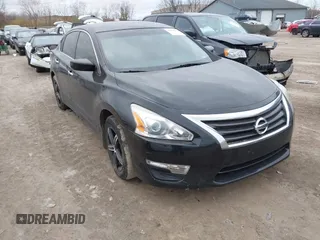 2014 Nissan Altima SV with VIN 1N4AL3AP8EN385266, listed as a IAAI auction lot 42050393 with 83,664 mi miles and . Bid and sale history available at carsss.com. Image 1.