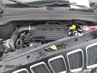 2022 Jeep Renegade Latitude with VIN ZACNJDB18NPN78989, listed as a IAAI auction lot 41636684 with 19,763 mi miles and . Bid and sale history available at DreamBid. Image 10.