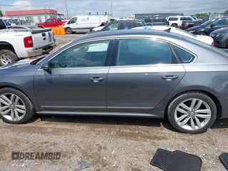 2017 Volkswagen Passat SE with VIN 1VWGT7A32HC061803, listed as a IAAI auction lot 42546429 with 68,093 mi miles and . Bid and sale history available at DreamBid. Image 14.