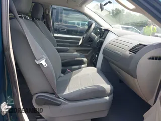 2009 Dodge Grand Caravan SE with VIN 2D8HN44E09R642823, listed as a IAAI auction lot 42606693 with 132,967 mi miles and . Bid and sale history available at DreamBid. Image 5.