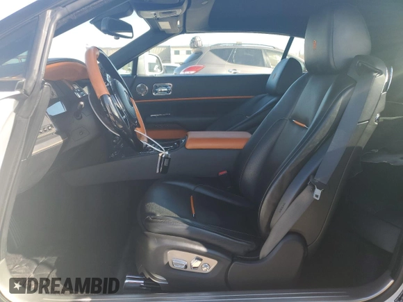 2019 Rolls-Royce Dawn z VIN SCA666D58KU118169, wystawiony jako Copart lot #86595254 z przebiegiem 20 442 mil mil oraz Szkoda całkowita • Salvage title. Historia ofert i sprzedaży dostępna na DreamBid. Obrazek 7.