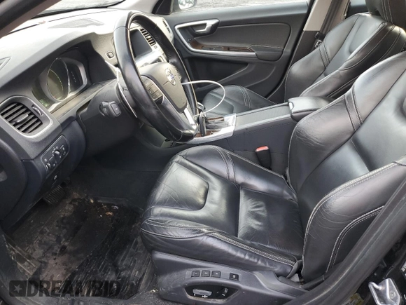2014 Volvo S60 T6 with VIN YV1902FH9E2274593, listed as a Copart auction lot 43174135 with 84,645 mi miles and Salvage Title. Bid and sale history available at carsss.com. Image 7.