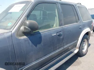 2000 Ford Explorer Eddie Bauer с VIN 1FMZU64E2YZA53922, выставлен на аукционе IAAI как лот 42765856 с пробегом 191 240 миль миль и . История ставок и продаж доступна на DreamBid. Изображение 6.