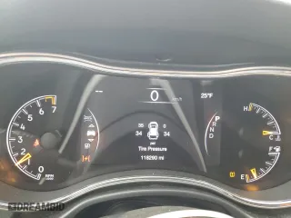 2018 Jeep Grand Cherokee Laredo E with VIN 1C4RJFAG7JC501387, listed as a Copart auction lot 84072634 with 118,290 mi miles and Salvage Title. Bid and sale history available at carsss.com. Image 9.