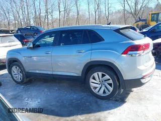 2021 Volkswagen Atlas SE with VIN 1V2KE2CA4MC228516, listed as a IAAI auction lot 41630396 with 53,946 mi miles and . Bid and sale history available at DreamBid. Image 14.