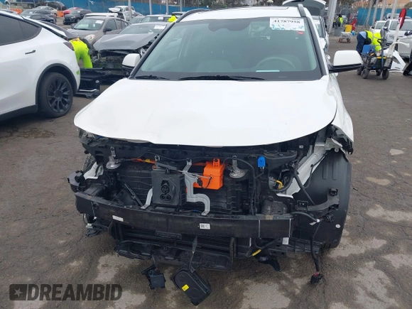 2023 Kia Niro Wave with VIN KNDCT3L1XP5068359, listed as a IAAI auction lot 41787958 with 40,024 mi miles and . Bid and sale history available at DreamBid. Image 6.