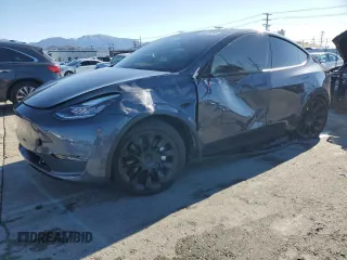2023 Tesla Model Y Long Range with VIN 7SAYGDEE2PA047794, listed as a Copart auction lot 48397305 with 18,850 mi miles and Salvage Title. Bid and sale history available at DreamBid. Image 1.