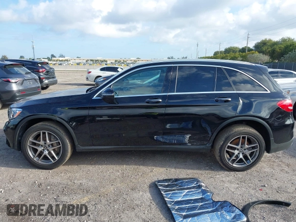 2019 Mercedes-Benz GLC with VIN WDC0G4JB3KV145553, listed as a IAAI auction lot 41957373 with 83,918 mi miles. Bid and sale history available at carsss.com. Image 15.
