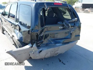 2002 Ford Escape XLT with VIN 1FMCU03142KC39723, listed as a IAAI auction lot 42228038 with 131,399 mi miles and . Bid and sale history available at DreamBid. Image 6.