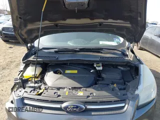 2013 Ford Escape SE with VIN 1FMCU9GX8DUD58286, listed as a IAAI auction lot 41797161 with 189,467 mi miles. Bid and sale history available at carsss.com. Image 10.
