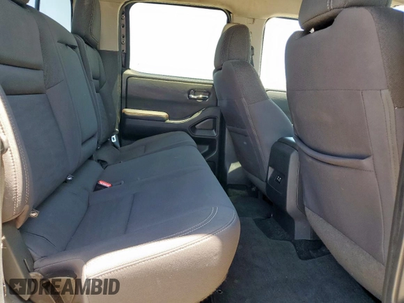 2022 Nissan Frontier SV z VIN 1N6ED1EJ3NN611455, wystawiony jako Copart lot #58436915 z przebiegiem 39 089 mil mil oraz Czysty tytuł • Clean title. Historia ofert i sprzedaży dostępna na DreamBid. Obrazek 10.