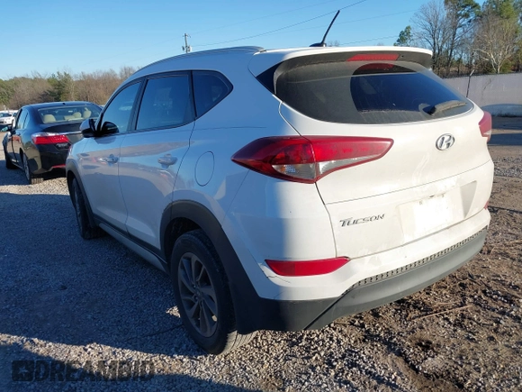 2017 Hyundai Tucson SE z VIN KM8J33A45HU598648, wystawiony jako IAAI lot #38603161 z przebiegiem 165 991 mil mil oraz . Historia ofert i sprzedaży dostępna na DreamBid. Obrazek 3.