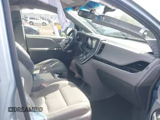 2015 Toyota Sienna XLE with VIN 5TDYK3DC3FS609947, listed as a IAAI auction lot 42097199 with Not provided miles and . Bid and sale history available at DreamBid. Image 5.