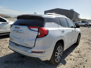 2024 GMC Terrain Denali with VIN 3GKALXEG0RL277097, listed as a Copart auction lot 58231675 with 22,604 mi miles and Clean title. Bid and sale history available at DreamBid. Image 3.