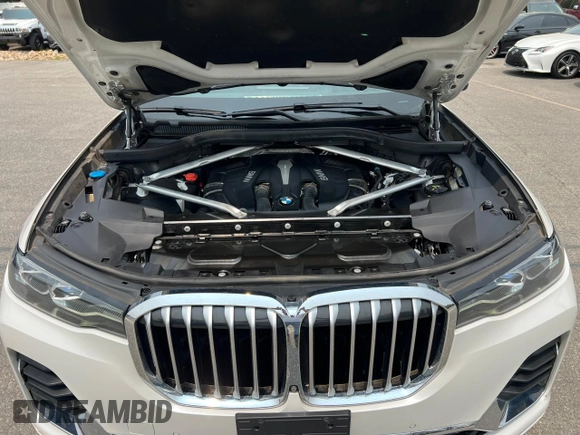 2019 BMW X7 xDrive50i z VIN 5UXCX4C55KLS38210, wystawiony jako Copart lot #59935315 z przebiegiem 126 853 mil mil oraz Czysty tytuł • Clean title. Historia ofert i sprzedaży dostępna na DreamBid. Obrazek 8.