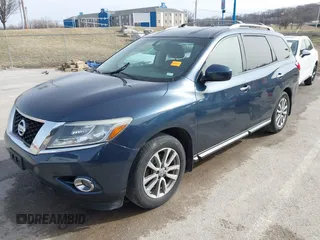2015 Nissan Pathfinder Platinum with VIN 5N1AR2MM3FC688114, listed as a IAAI auction lot 41728757 with 102,925 mi miles and . Bid and sale history available at DreamBid. Image 18.