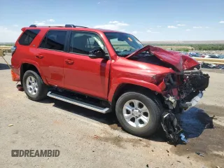 2021 Toyota 4Runner SR5 Premium with VIN JTENU5JR0M5856455, listed as a Copart auction lot 56670685 with 31,401 mi miles and Salvage title. Bid and sale history available at DreamBid. Image 4.