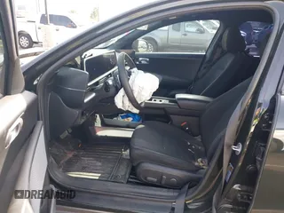 2023 Hyundai IONIQ 6 SE with VIN KMHM24AAXPA028284, listed as a IAAI auction lot 41468996 with 1 mi miles. Bid and sale history available at carsss.com. Image 5.