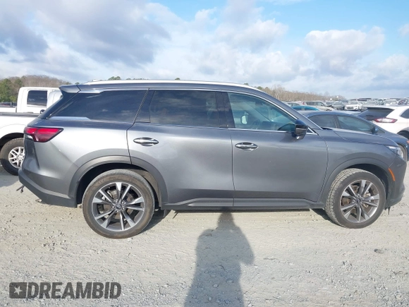 2024 Infiniti QX60 Luxe z VIN 5N1DL1FRXRC336928, wystawiony jako IAAI lot #41717075 z przebiegiem 23 404 mil mil oraz . Historia ofert i sprzedaży dostępna na DreamBid. Obrazek 13.