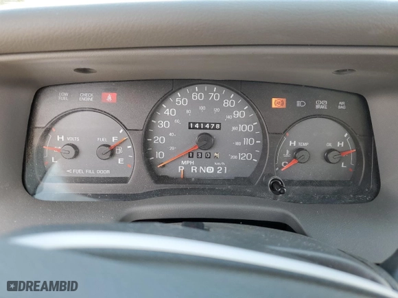 2005 Mercury Grand Marquis GS with VIN 2MEFM74W75X631647, listed as a Copart auction lot 49620835 with 141,478 mi miles and Salvage Title. Bid and sale history available at carsss.com. Image 9.