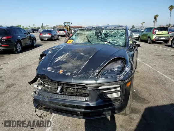 2023 Porsche Macan S z VIN WP1AG2A58PLB40570, wystawiony jako Copart lot #54801095 z przebiegiem Nie podano mil oraz Szkoda całkowita • Salvage title. Historia ofert i sprzedaży dostępna na DreamBid. Obrazek 14.