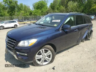 2015 Mercedes-Benz M 350 z VIN 4JGDA5HB1FA618394, wystawiony jako Copart lot #55184115 z przebiegiem 97 299 mil mil oraz Szkoda całkowita • Salvage title. Historia ofert i sprzedaży dostępna na DreamBid. Obrazek 1.