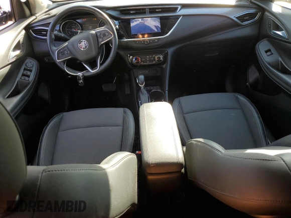 2021 Buick Encore GX Preferred с VIN KL4MMCSL5MB141259, выставлен на аукционе Copart как лот 54479185 с пробегом 56 937 миль миль и Списание • Salvage title. История ставок и продаж доступна на DreamBid. Изображение 8.