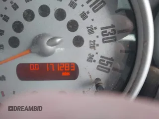 2004 MINI Hardtop S z VIN WMWRE33434TD88466, wystawiony jako IAAI lot #42012286 z przebiegiem 171 283 mil mil oraz . Historia ofert i sprzedaży dostępna na DreamBid. Obrazek 15.