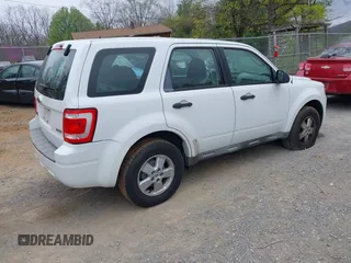 2009 Ford Escape XLS with VIN 1FMCU927X9KC79986, listed as a IAAI auction lot 41936917 with 208,816 mi miles and . Bid and sale history available at DreamBid. Image 4.