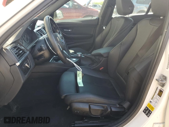 2015 BMW 3 Series 320i xDrive with VIN WBA3C3C56FK202154, listed as a Copart auction lot 54655145 with 71,205 mi miles and Salvage title. Bid and sale history available at DreamBid. Image 7.